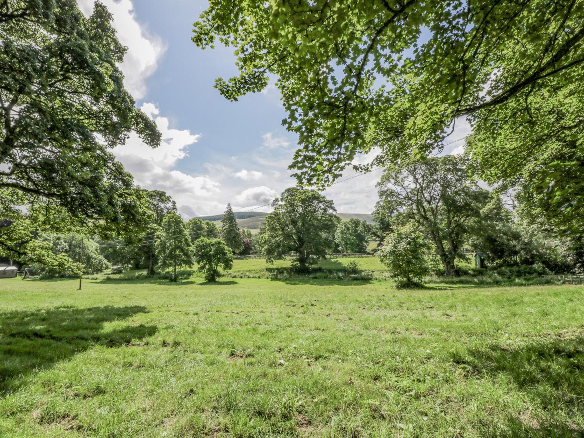 Trefoil Cottage Biggar Bagian luar foto